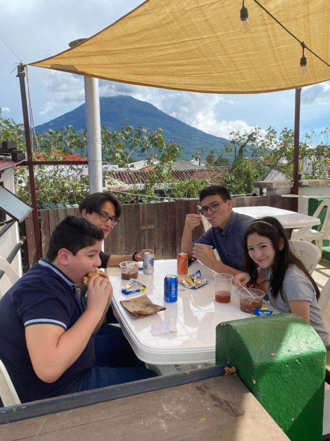 Feathers Hotel & Lounge Antigua ภายนอก รูปภาพ