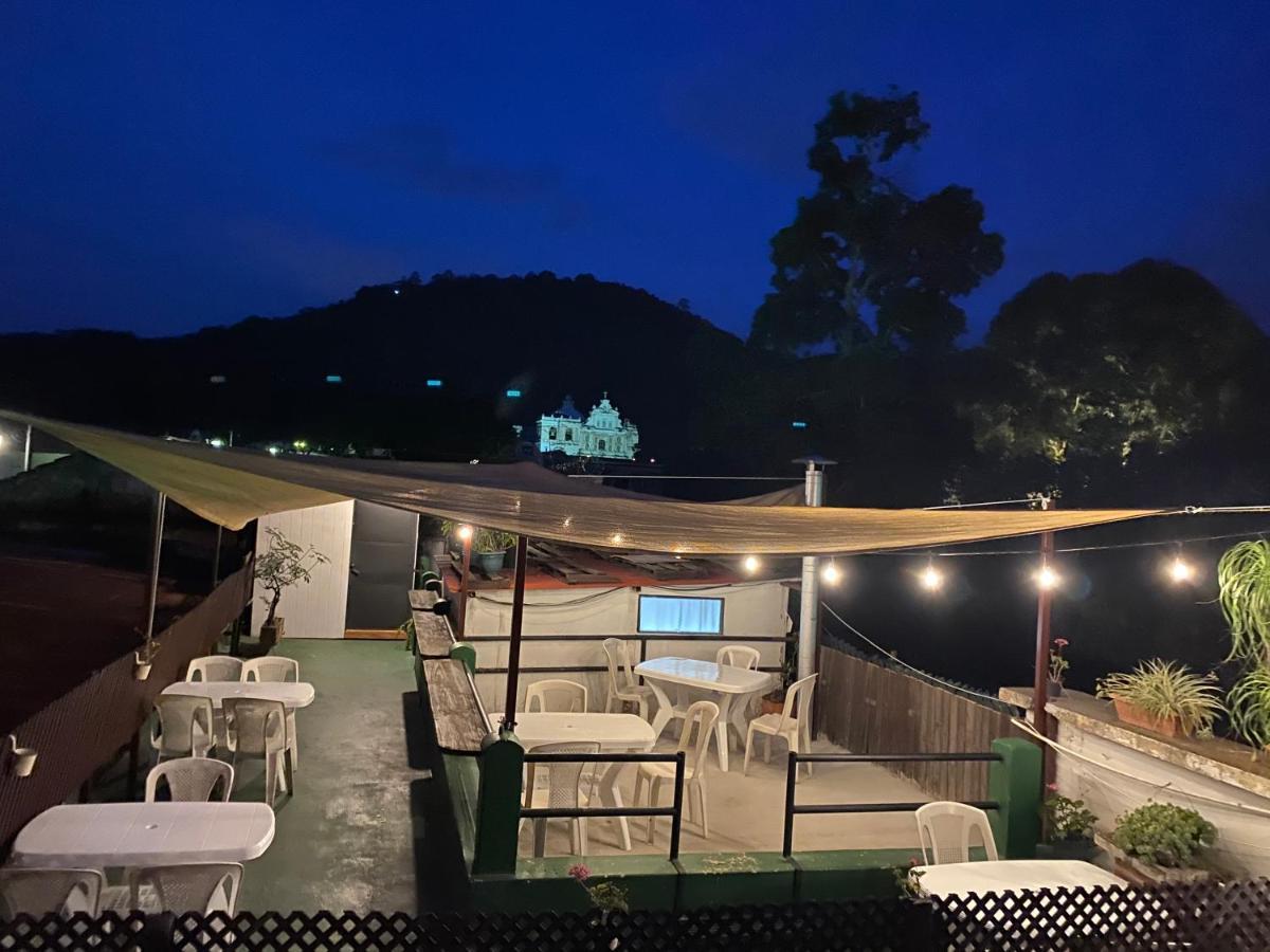 Feathers Hotel & Lounge Antigua ภายนอก รูปภาพ